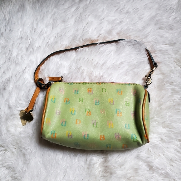 Dooney & Bourke mini barrel bag celery rainbow monogram - Picture 2 of 10